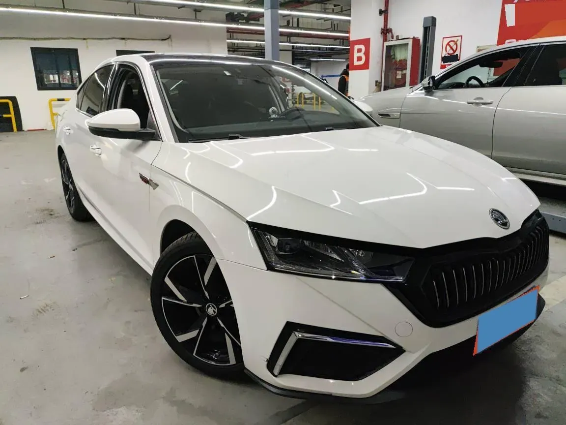 2022 Skoda Octavia 1.4T 150HP L4 7DCT,autocango,china used car exporter,china ev exporter,chinese used car exporter,chinese used ev exporter