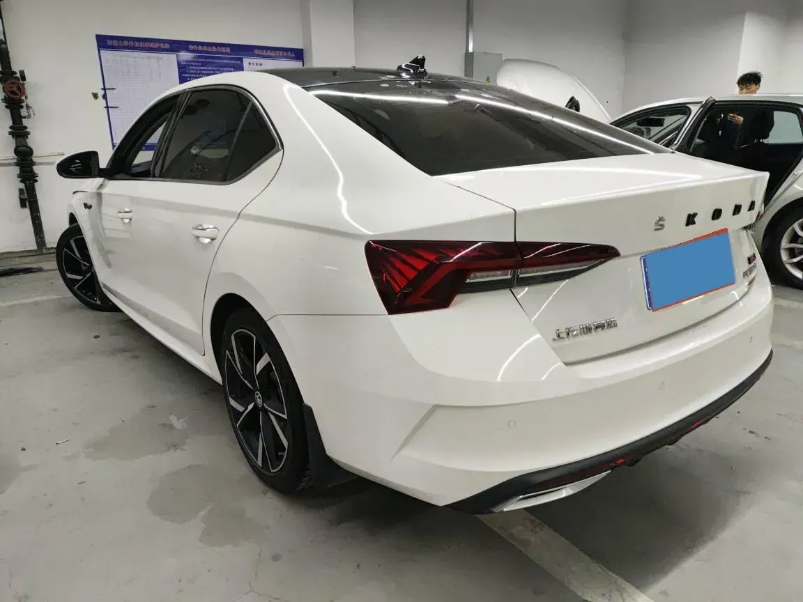 2022 Skoda Octavia 1.4T 150HP L4 7DCT,autocango,china used car exporter,china ev exporter,chinese used car exporter,chinese used ev exporter