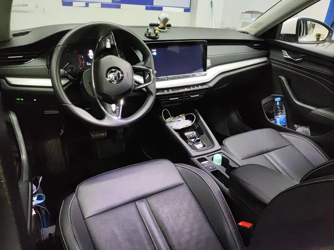 2022 Skoda Octavia 1.4T 150HP L4 7DCT,autocango,china used car exporter,china ev exporter,chinese used car exporter,chinese used ev exporter