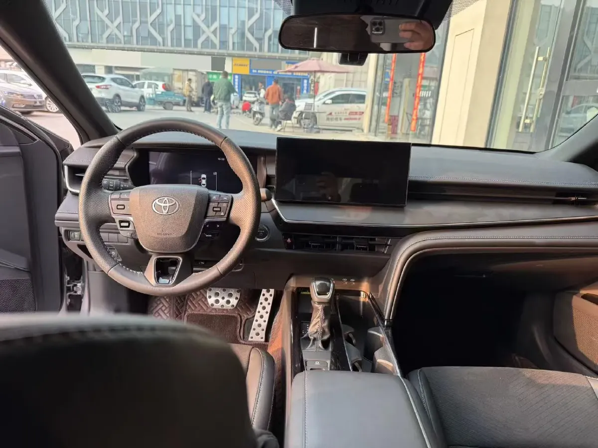 2024 Toyota Camry 2.0L 152HP L4 E-CVT Hybrid,autocango,china used car exporter,china ev exporter,chinese used car exporter,chinese used ev exporter