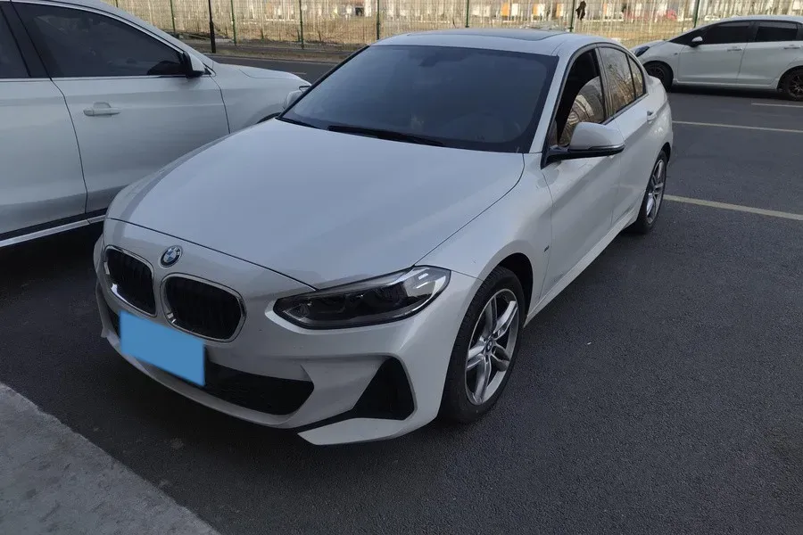 2020 BMW 1 Series 1.5T 140HP L3 7DCT,autocango,china used car exporter,china ev exporter,chinese used car exporter,chinese used ev exporter