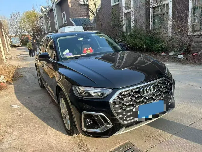 2021 Audi Q5L 2.0T 190HP L4 7DCT,autocango,china used car exporter,china ev exporter,chinese used car exporter,chinese used ev exporter