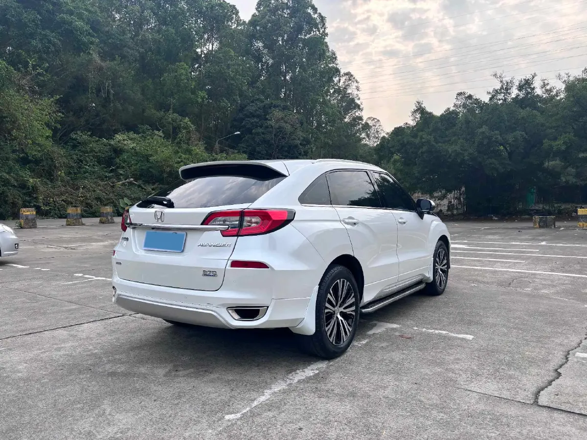 2017 Honda Avancier 2.0T 272HP L4 9AT,autocango,china used car exporter,china ev exporter,chinese used car exporter,chinese used ev exporter