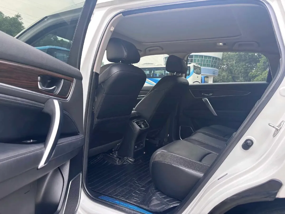 2017 Honda Avancier 2.0T 272HP L4 9AT,autocango,china used car exporter,china ev exporter,chinese used car exporter,chinese used ev exporter