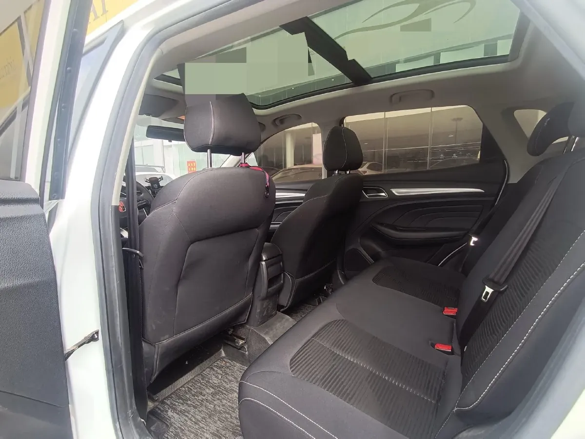 2020 Roewe RX3 1.6L 125HP L4 CVT,autocango,china used car exporter,china ev exporter,chinese used car exporter,chinese used ev exporter