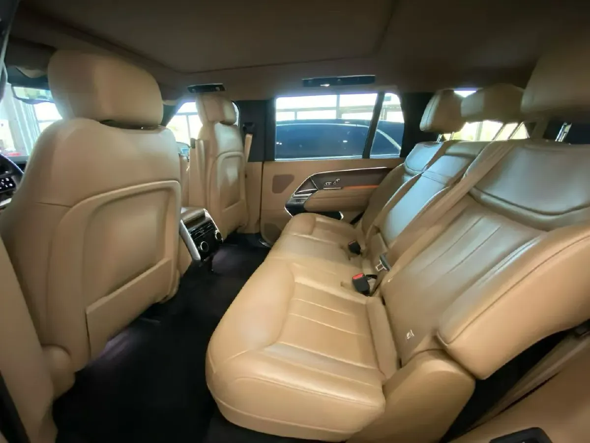 2024 Land Rover Range Rover 3.0T 400HP L6 8AT,autocango,china used car exporter,china ev exporter,chinese used car exporter,chinese used ev exporter