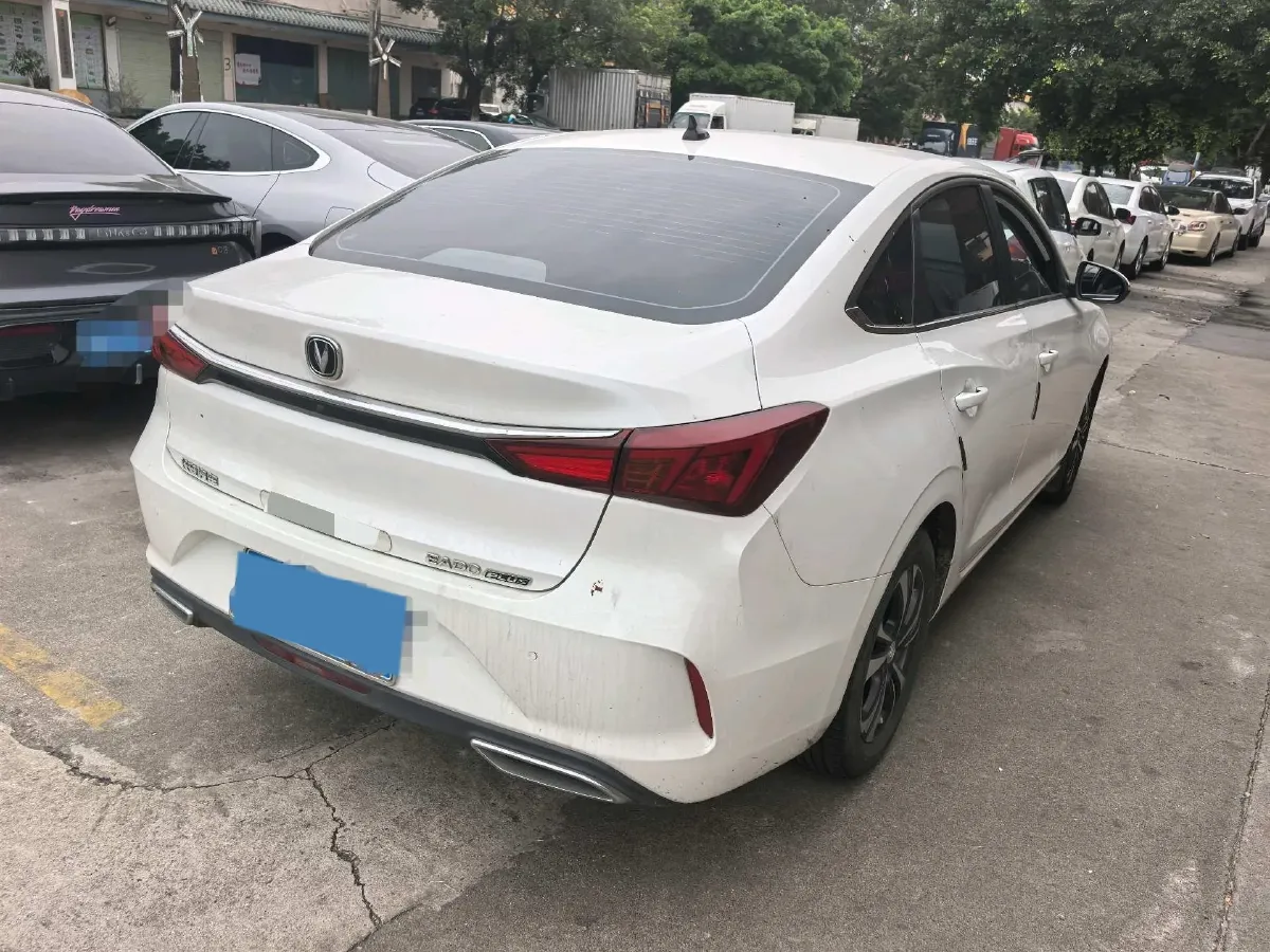 2021 ChangAn Eado 1.6L 128HP L4 5MT,autocango,china used car exporter,china ev exporter,chinese used car exporter,chinese used ev exporter