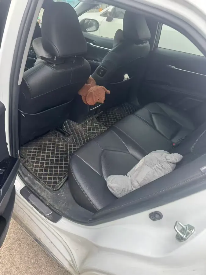 2021 Toyota Camry 2.5L 209HP L4 8AT,autocango,china used car exporter,china ev exporter,chinese used car exporter,chinese used ev exporter