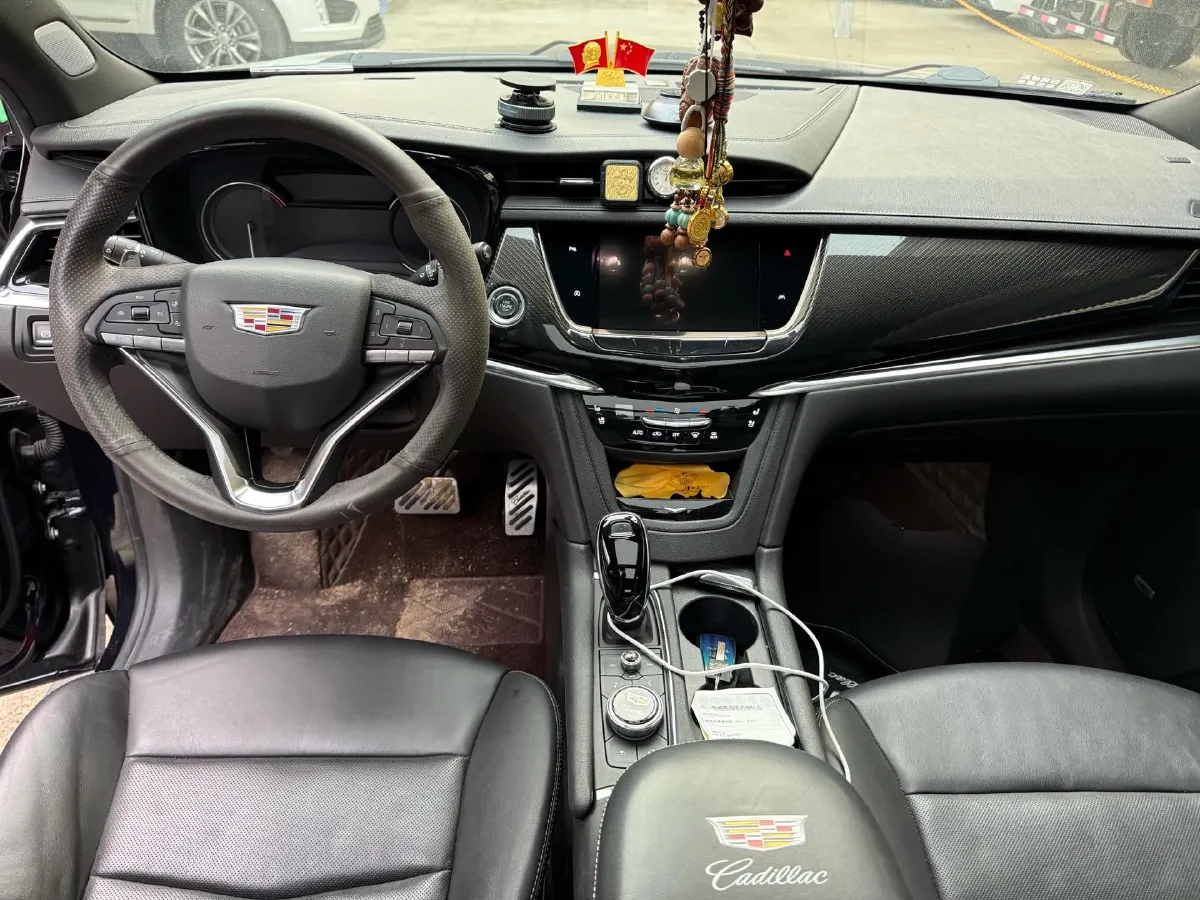 2021 Cadillac XT6 2.0T 237HP L4 9AT,autocango,china used car exporter,china ev exporter,chinese used car exporter,chinese used ev exporter