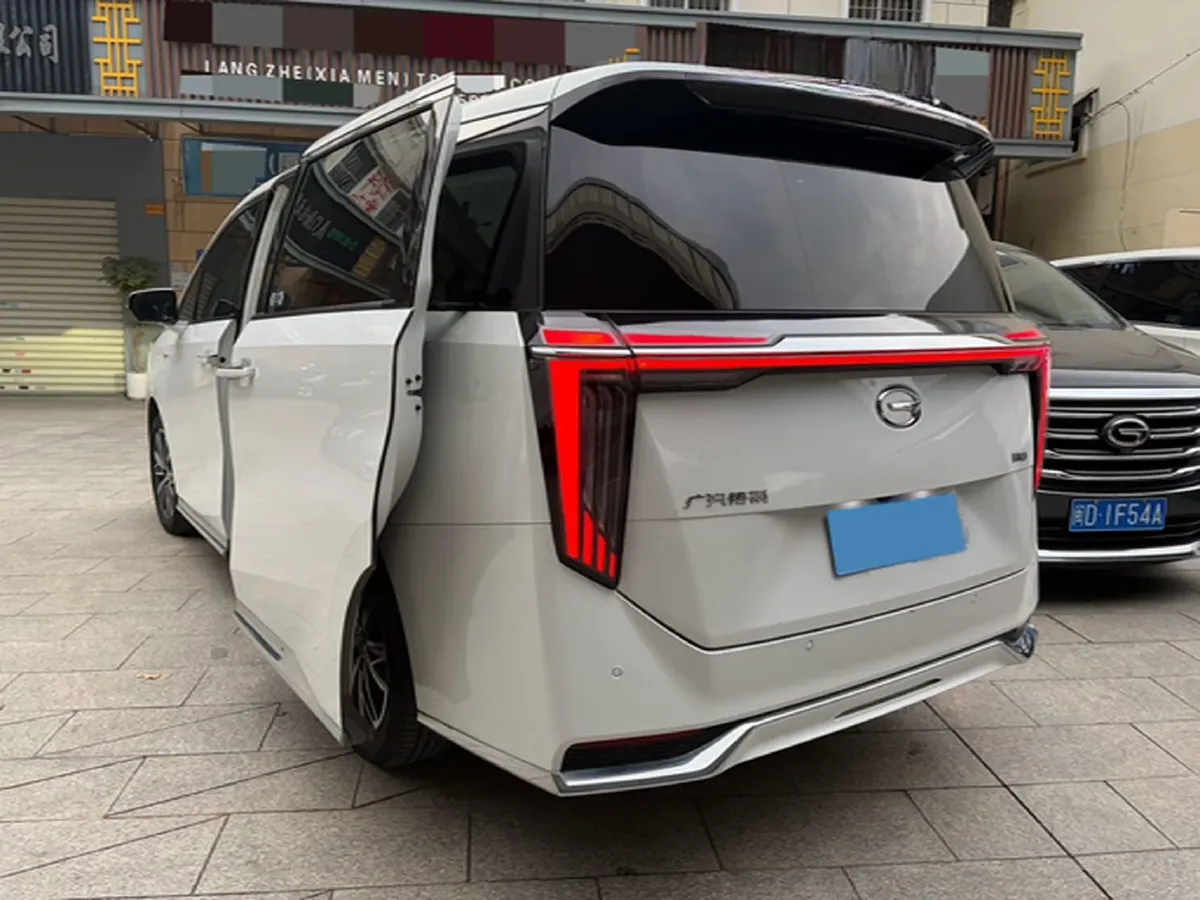 2024 GAC Trumpchi M8 2.0T 252HP L4 8AT,autocango,china used car exporter,china ev exporter,chinese used car exporter,chinese used ev exporter