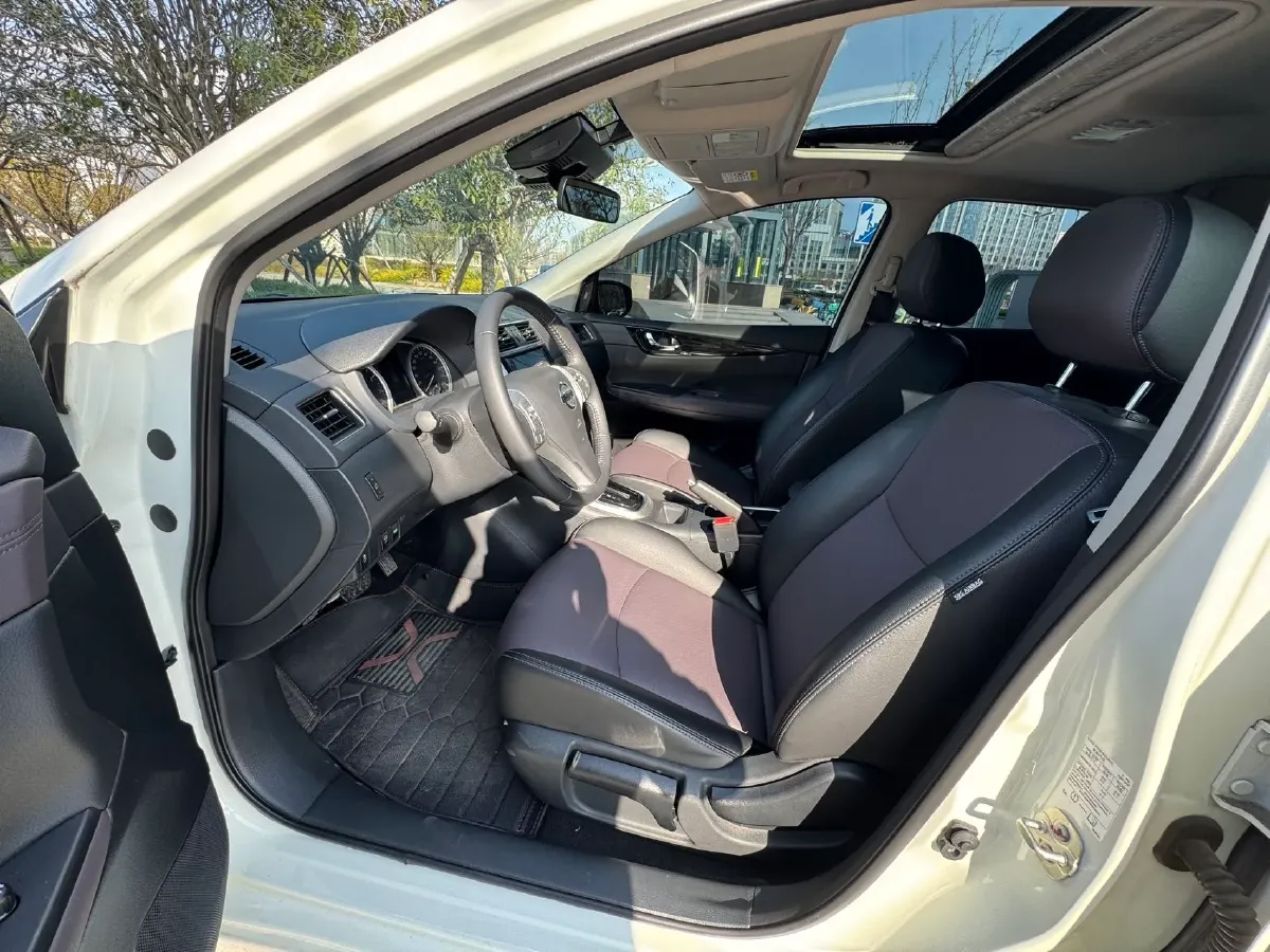 2021 Nissan Tiida 1.6L 122HP L4 CVT,autocango,china used car exporter,china ev exporter,chinese used car exporter,chinese used ev exporter