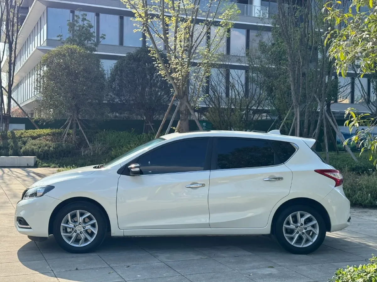 2021 Nissan Tiida 1.6L 122HP L4 CVT,autocango,china used car exporter,china ev exporter,chinese used car exporter,chinese used ev exporter