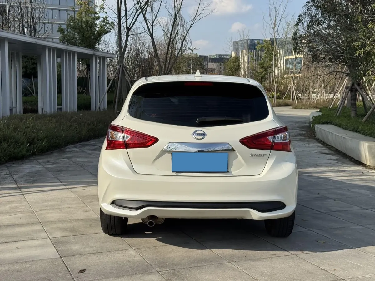 2021 Nissan Tiida 1.6L 122HP L4 CVT,autocango,china used car exporter,china ev exporter,chinese used car exporter,chinese used ev exporter