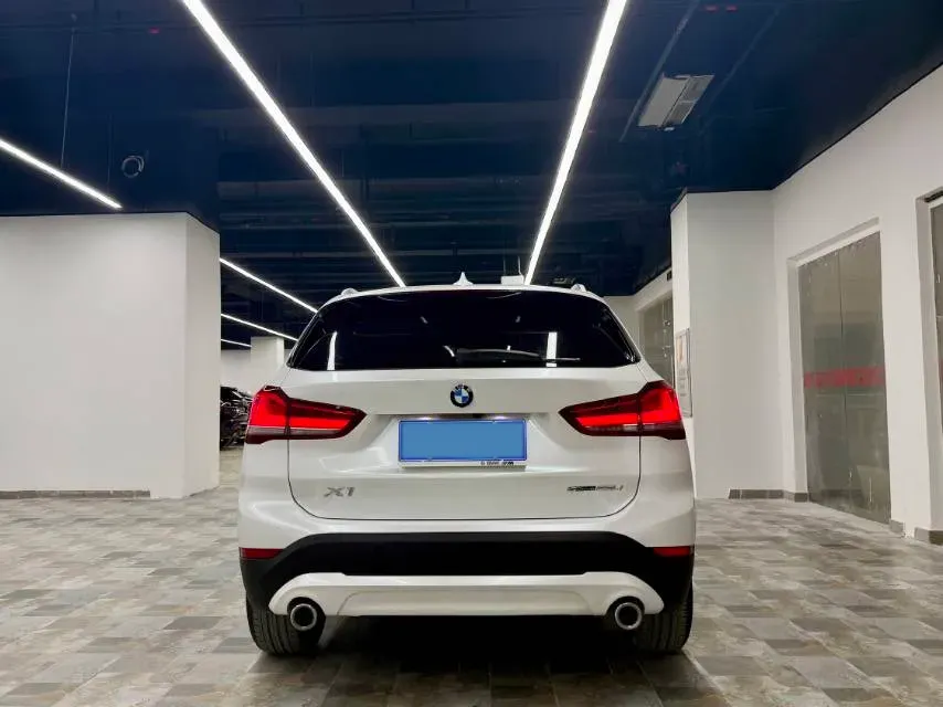 2021 BMW X1 2.0T 192HP L4 7DCT,autocango,china used car exporter,china ev exporter,chinese used car exporter,chinese used ev exporter