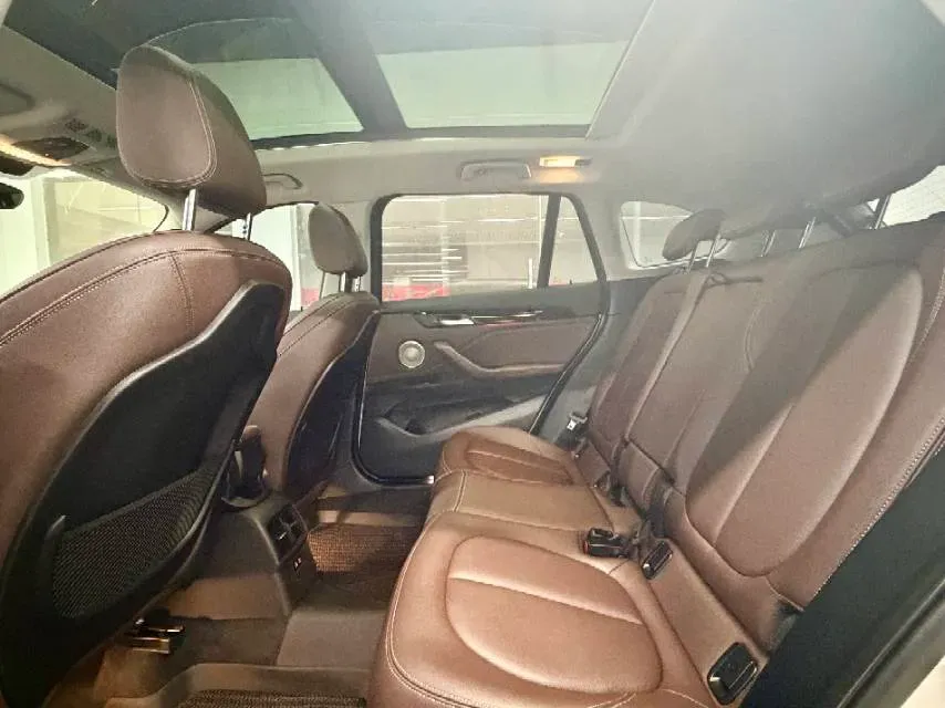 2021 BMW X1 2.0T 192HP L4 7DCT,autocango,china used car exporter,china ev exporter,chinese used car exporter,chinese used ev exporter