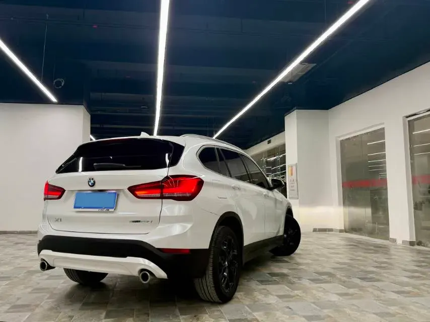 2021 BMW X1 2.0T 192HP L4 7DCT,autocango,china used car exporter,china ev exporter,chinese used car exporter,chinese used ev exporter