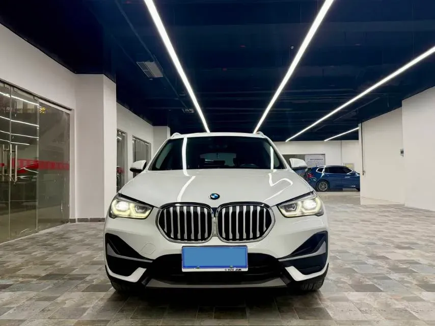 2021 BMW X1 2.0T 192HP L4 7DCT,autocango,china used car exporter,china ev exporter,chinese used car exporter,chinese used ev exporter