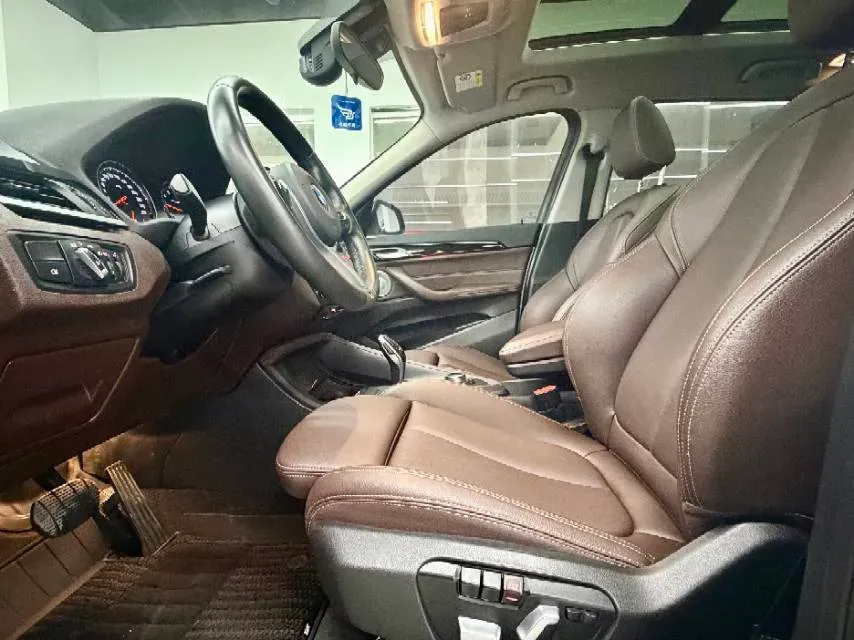 2021 BMW X1 2.0T 192HP L4 7DCT,autocango,china used car exporter,china ev exporter,chinese used car exporter,chinese used ev exporter