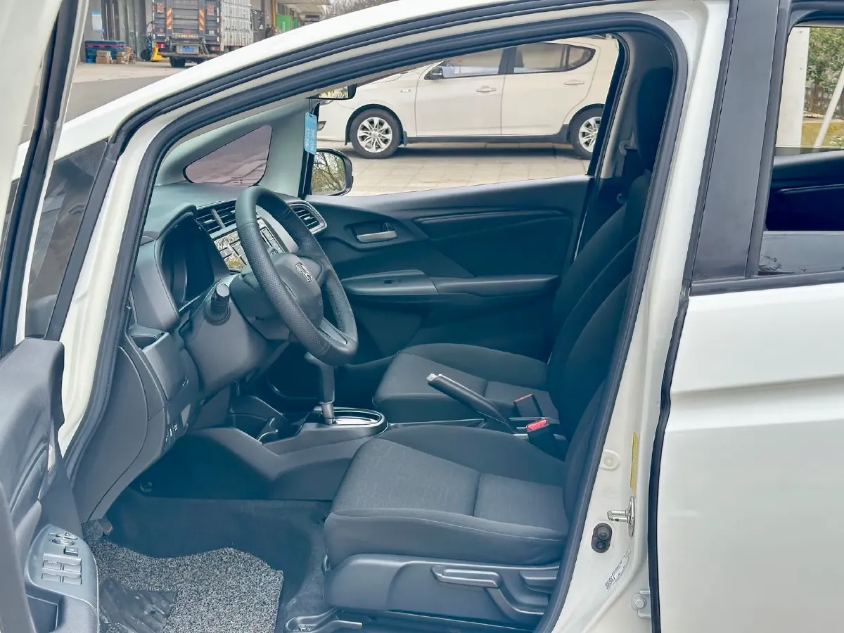 2020 Honda Fit 1.5L 131HP L4 CVT,autocango,china used car exporter,china ev exporter,chinese used car exporter,chinese used ev exporter