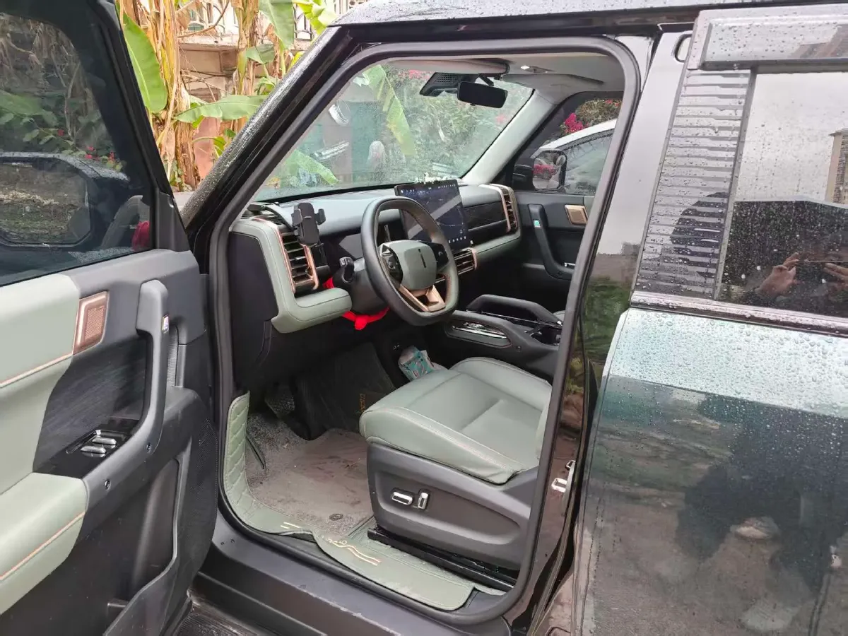 2024 iCAR iCAR 03 BEV 65.69KWH,autocango,china used car exporter,china ev exporter,chinese used car exporter,chinese used ev exporter