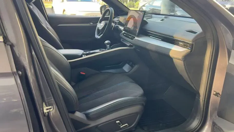 2025 Geely Preface 2.0T 238HP L4 8AT,autocango,china used car exporter,china ev exporter,chinese used car exporter,chinese used ev exporter