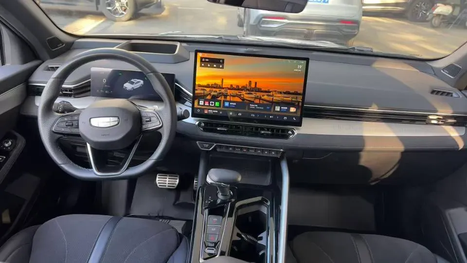 2025 Geely Preface 2.0T 238HP L4 8AT,autocango,china used car exporter,china ev exporter,chinese used car exporter,chinese used ev exporter