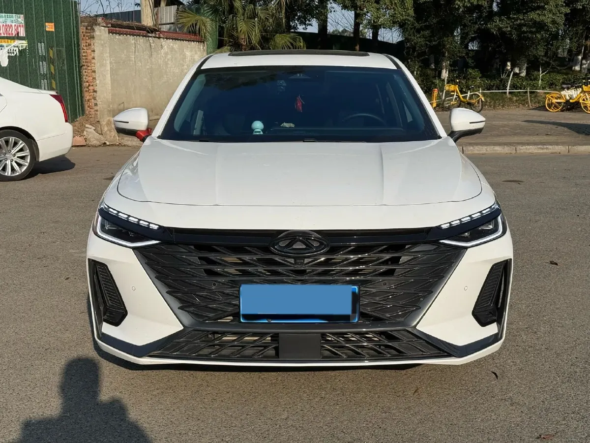 2025 Chery Arrizo 8 2.0T 254HP L4 7DCT,autocango,china used car exporter,china ev exporter,chinese used car exporter,chinese used ev exporter