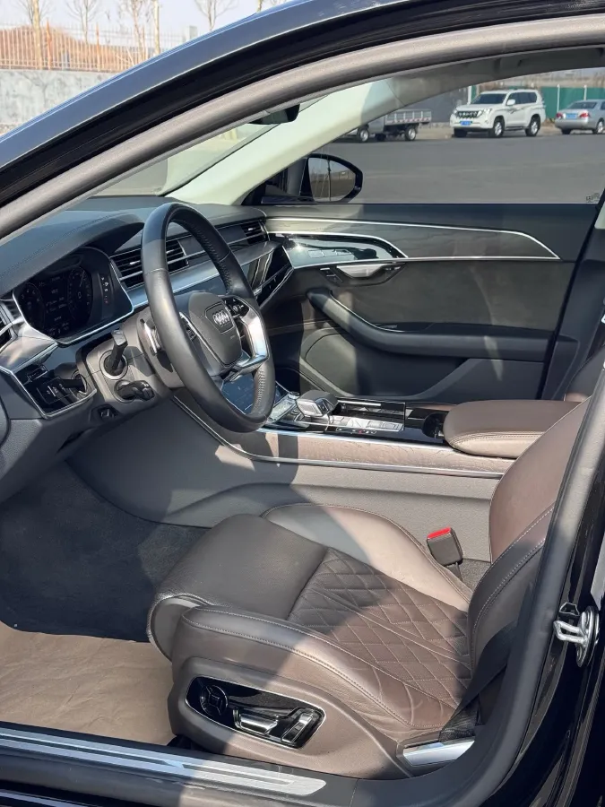 2021 Audi A8 3.0T 286HP V6 8AT,autocango,china used car exporter,china ev exporter,chinese used car exporter,chinese used ev exporter