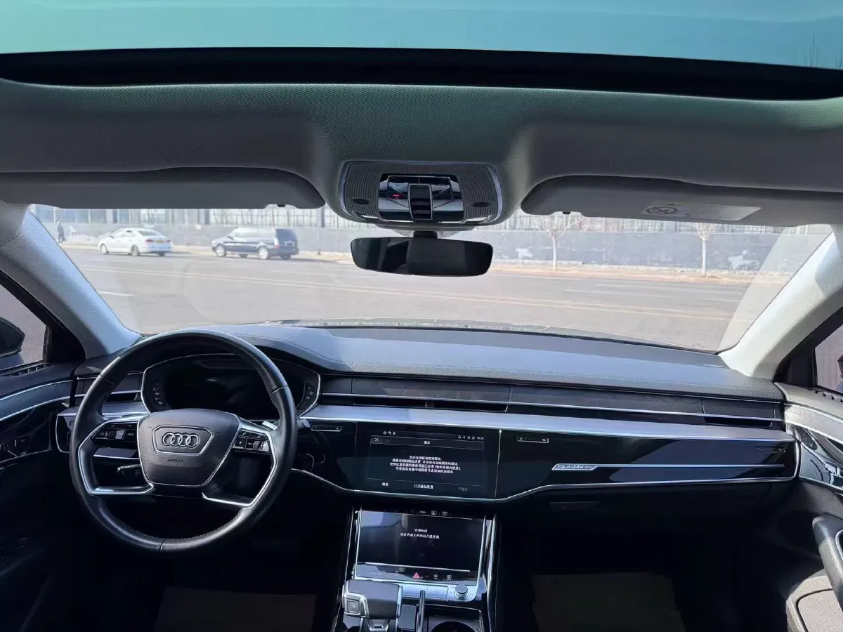 2021 Audi A8 3.0T 286HP V6 8AT,autocango,china used car exporter,china ev exporter,chinese used car exporter,chinese used ev exporter