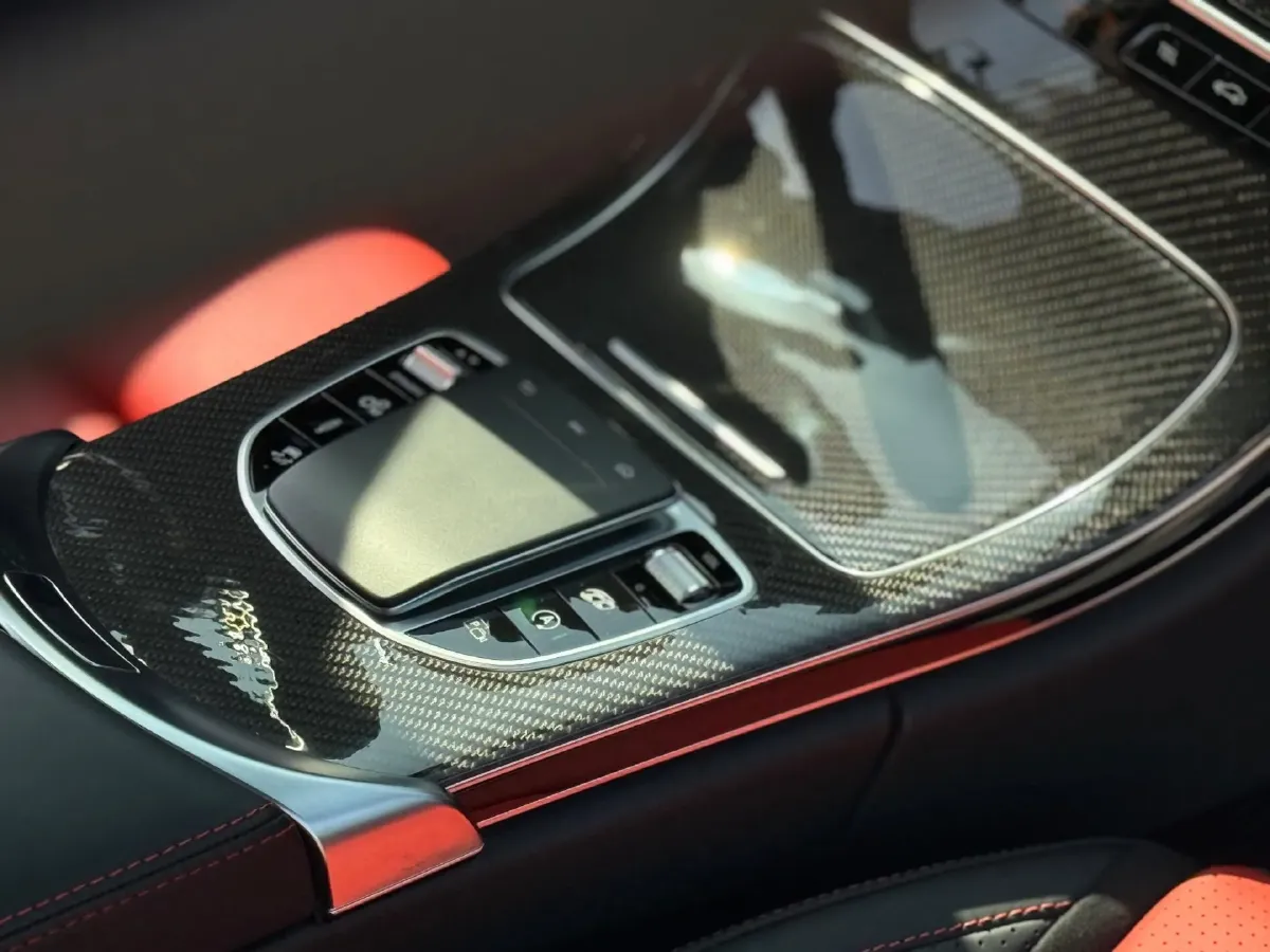 2021 Mercedes-Benz C AMG 4.0T 476HP V8 9AT,autocango,china used car exporter,china ev exporter,chinese used car exporter,chinese used ev exporter