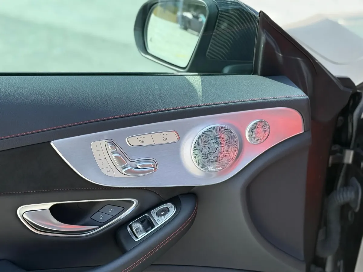 2021 Mercedes-Benz C AMG 4.0T 476HP V8 9AT,autocango,china used car exporter,china ev exporter,chinese used car exporter,chinese used ev exporter