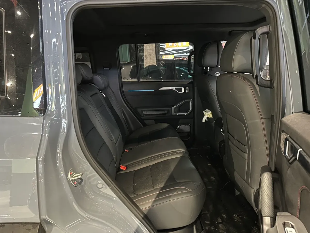 2025 Jetour Traveller 2.0T 254HP L4 7DCT,autocango,china used car exporter,china ev exporter,chinese used car exporter,chinese used ev exporter