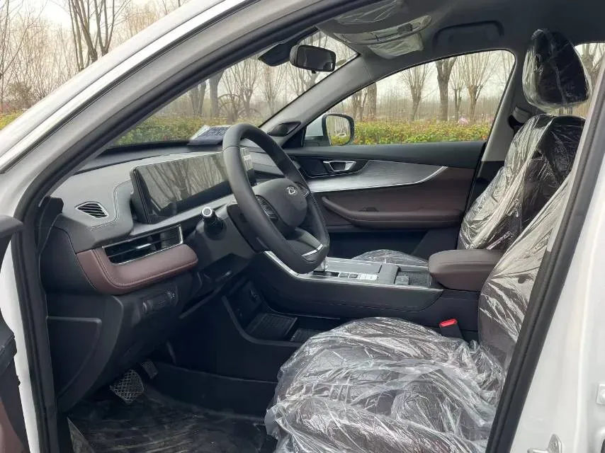 2025 Chery Tiggo 7 1.5T 156HP L4 CVT,autocango,china used car exporter,china ev exporter,chinese used car exporter,chinese used ev exporter