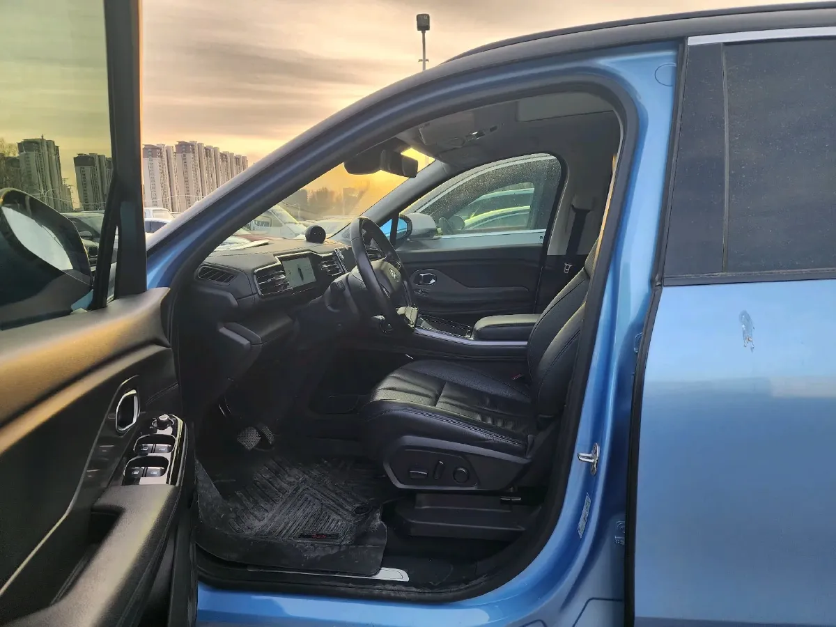 2018 NIO ES8 BEV 70KWH,autocango,china used car exporter,china ev exporter,chinese used car exporter,chinese used ev exporter