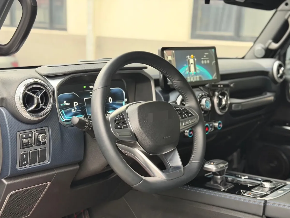 2020 Beijing BJ40 2.0T 224HP L4 8AT,autocango,china used car exporter,china ev exporter,chinese used car exporter,chinese used ev exporter