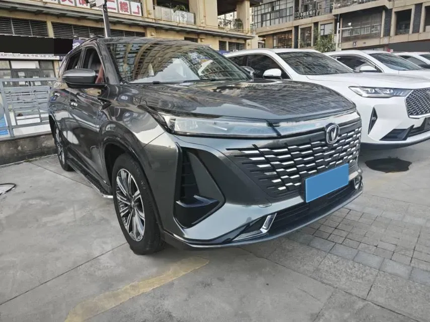 2023 ChangAn CS75 Plus 1.5T 188HP L4 8AT,autocango,china used car exporter,china ev exporter,chinese used car exporter,chinese used ev exporter