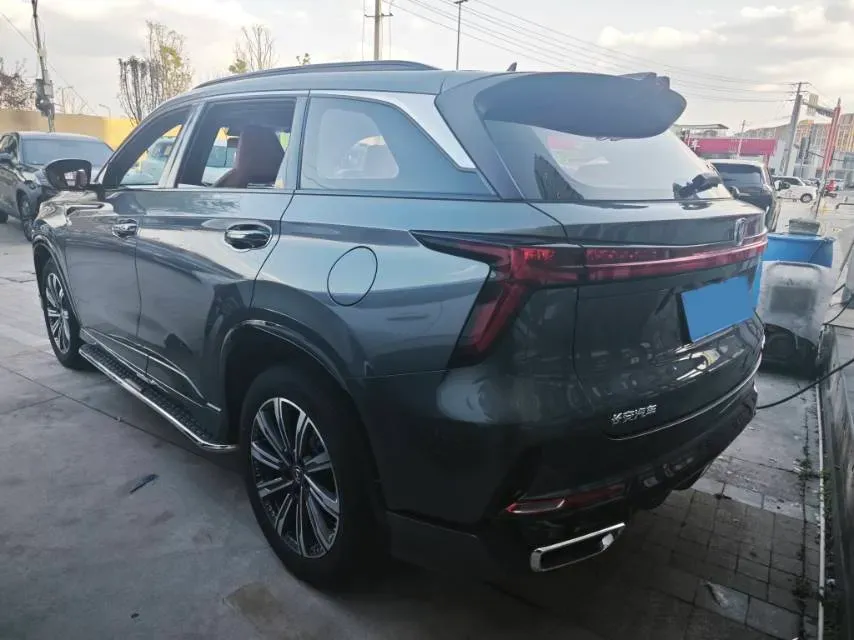 2023 ChangAn CS75 Plus 1.5T 188HP L4 8AT,autocango,china used car exporter,china ev exporter,chinese used car exporter,chinese used ev exporter