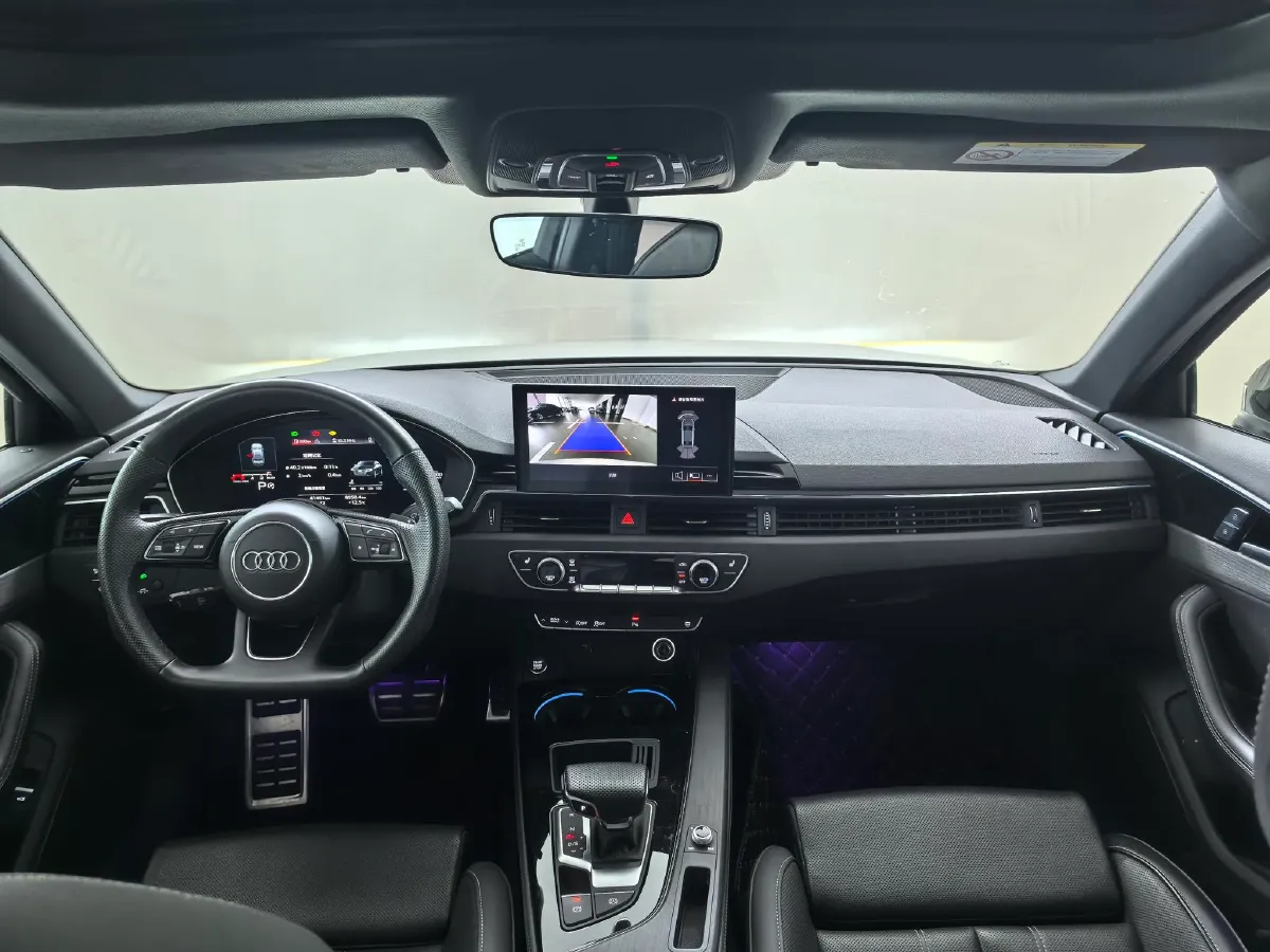 2023 Audi A4L 2.0T 190HP L4 7DCT,autocango,china used car exporter,china ev exporter,chinese used car exporter,chinese used ev exporter