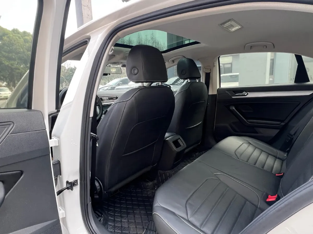 2019 Volkswagen T-Cross 1.4T 150HP L4 7DCT,autocango,china used car exporter,china ev exporter,chinese used car exporter,chinese used ev exporter