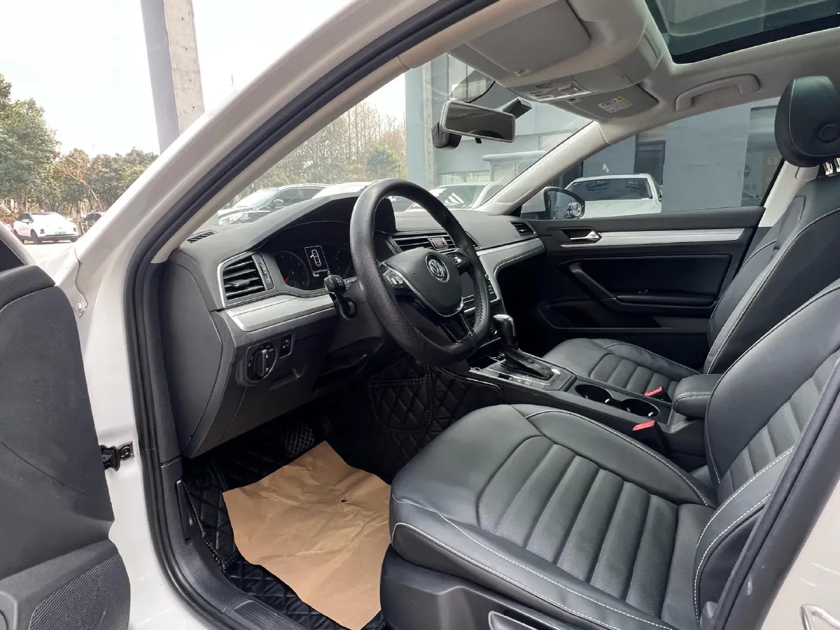 2019 Volkswagen T-Cross 1.4T 150HP L4 7DCT,autocango,china used car exporter,china ev exporter,chinese used car exporter,chinese used ev exporter