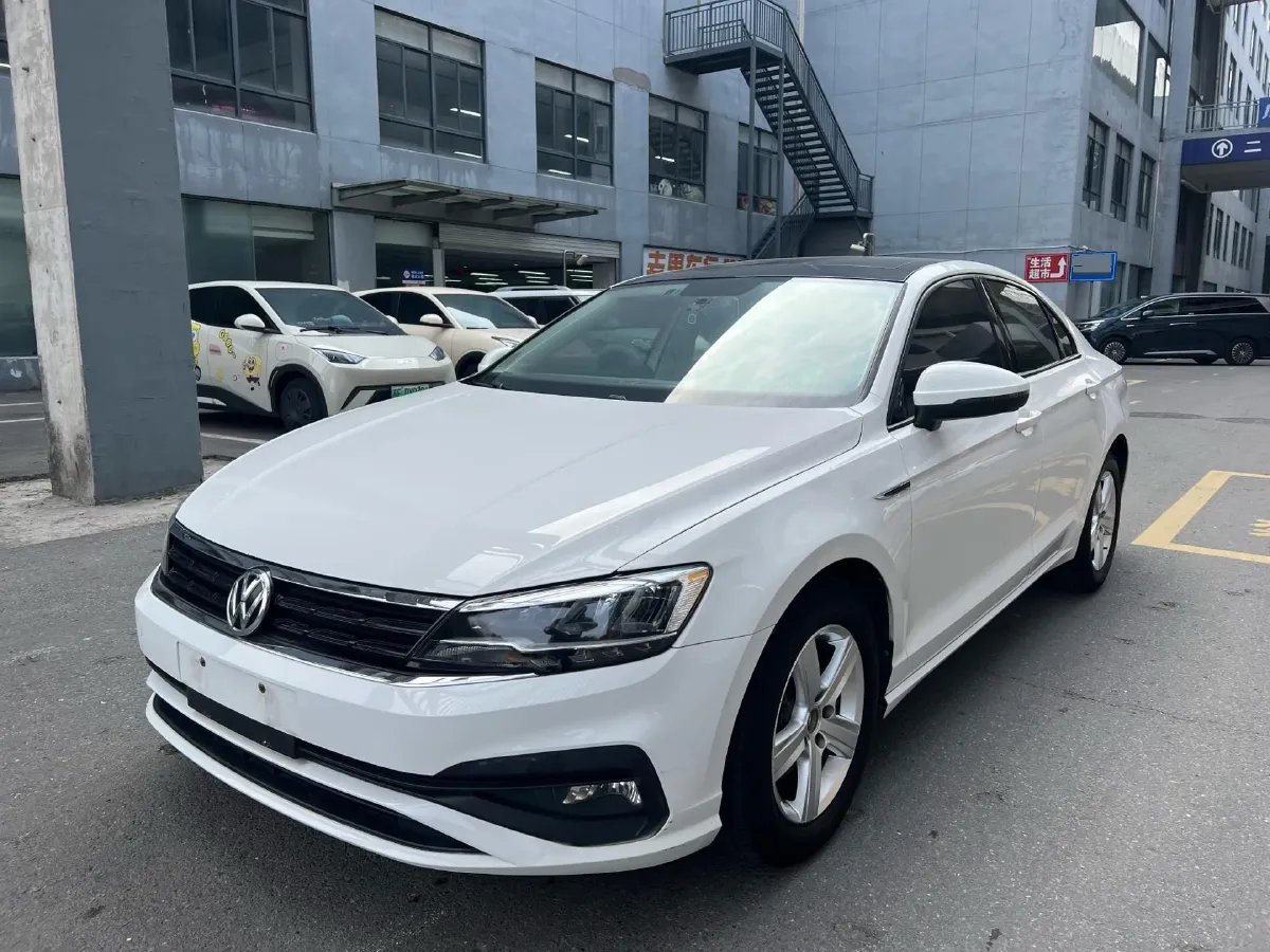 2019 Volkswagen T-Cross 1.4T 150HP L4 7DCT,autocango,china used car exporter,china ev exporter,chinese used car exporter,chinese used ev exporter