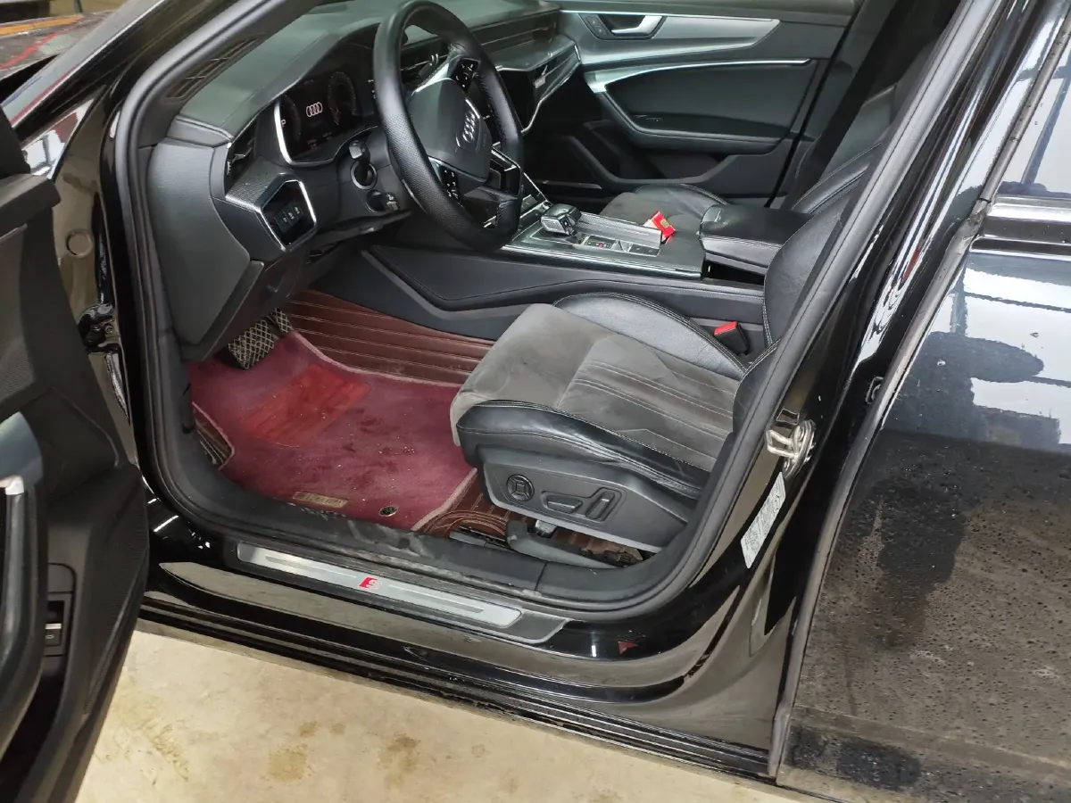 2020 Audi A6L 2.0T 224HP L4 7DCT,autocango,china used car exporter,china ev exporter,chinese used car exporter,chinese used ev exporter