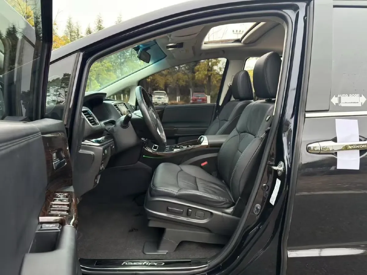 2018 Honda Odyssey 2.4L 186HP L4 CVT,autocango,china used car exporter,china ev exporter,chinese used car exporter,chinese used ev exporter