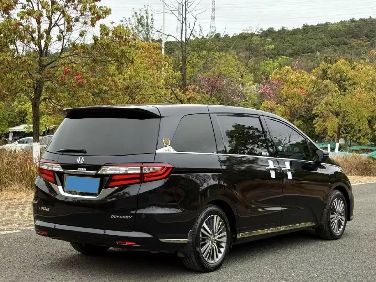 2018 Honda Odyssey 2.4L 186HP L4 CVT,autocango,china used car exporter,china ev exporter,chinese used car exporter,chinese used ev exporter