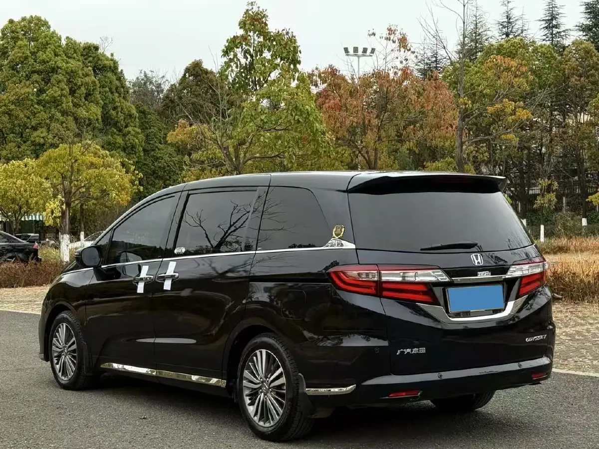2018 Honda Odyssey 2.4L 186HP L4 CVT,autocango,china used car exporter,china ev exporter,chinese used car exporter,chinese used ev exporter