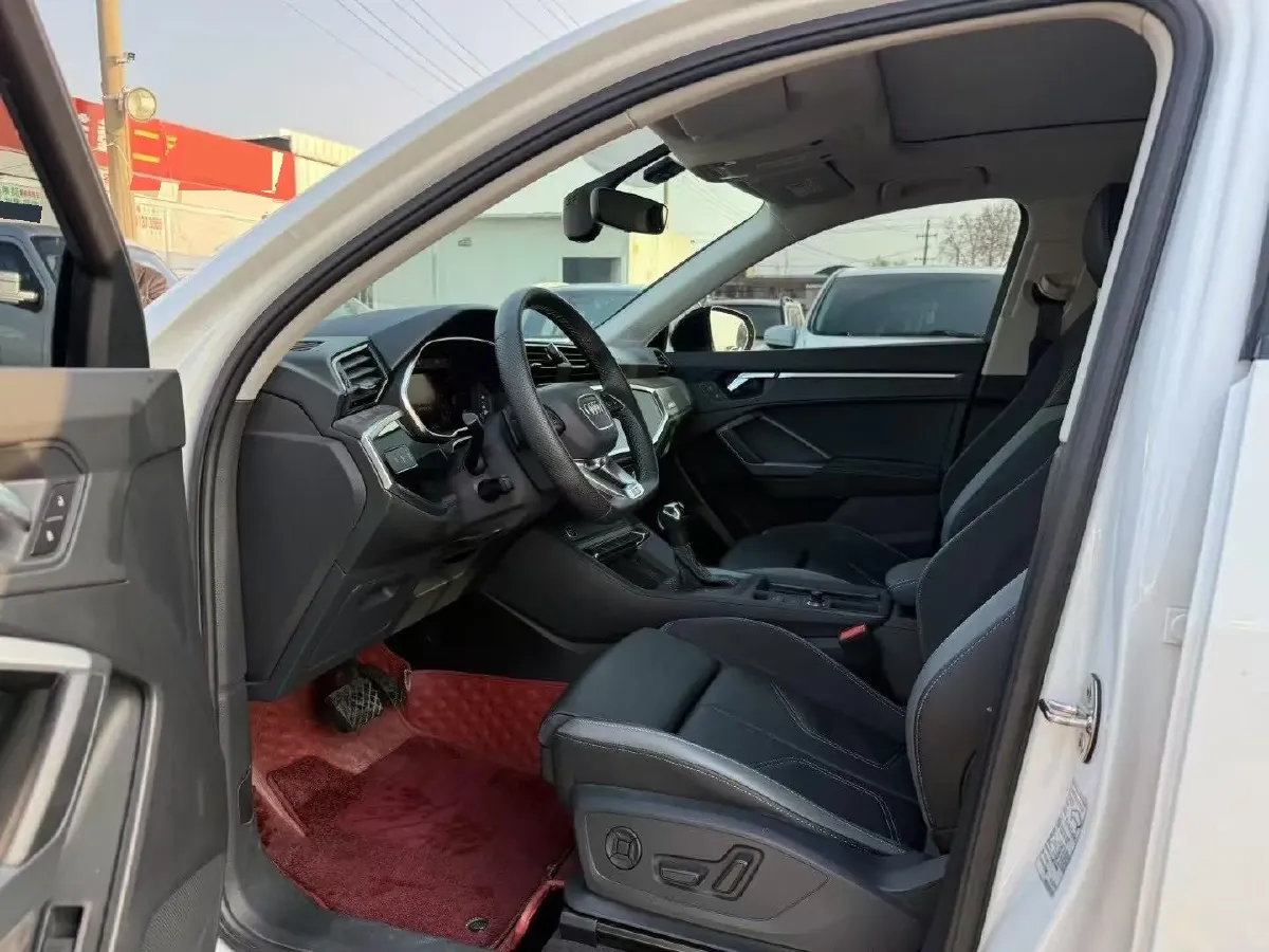 2022 Audi Q3 Sportback 2.0T 186HP L4 7DCT,autocango,china used car exporter,china ev exporter,chinese used car exporter,chinese used ev exporter