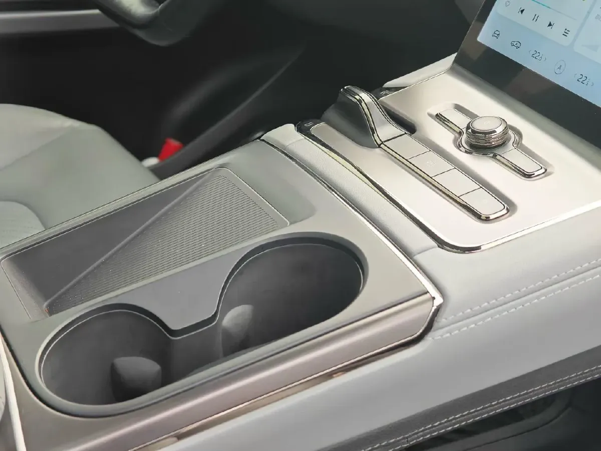 2020 NIO ES6 BEV 70KWH,autocango,china used car exporter,china ev exporter,chinese used car exporter,chinese used ev exporter