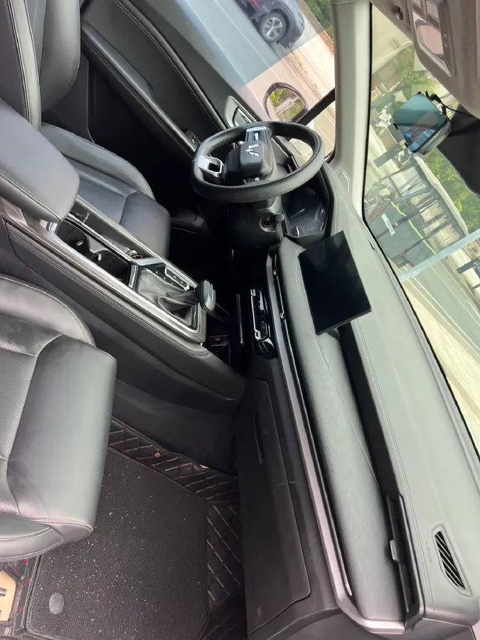 2022 Venucia T60 1.6L 126HP L4 CVT,autocango,china used car exporter,china ev exporter,chinese used car exporter,chinese used ev exporter