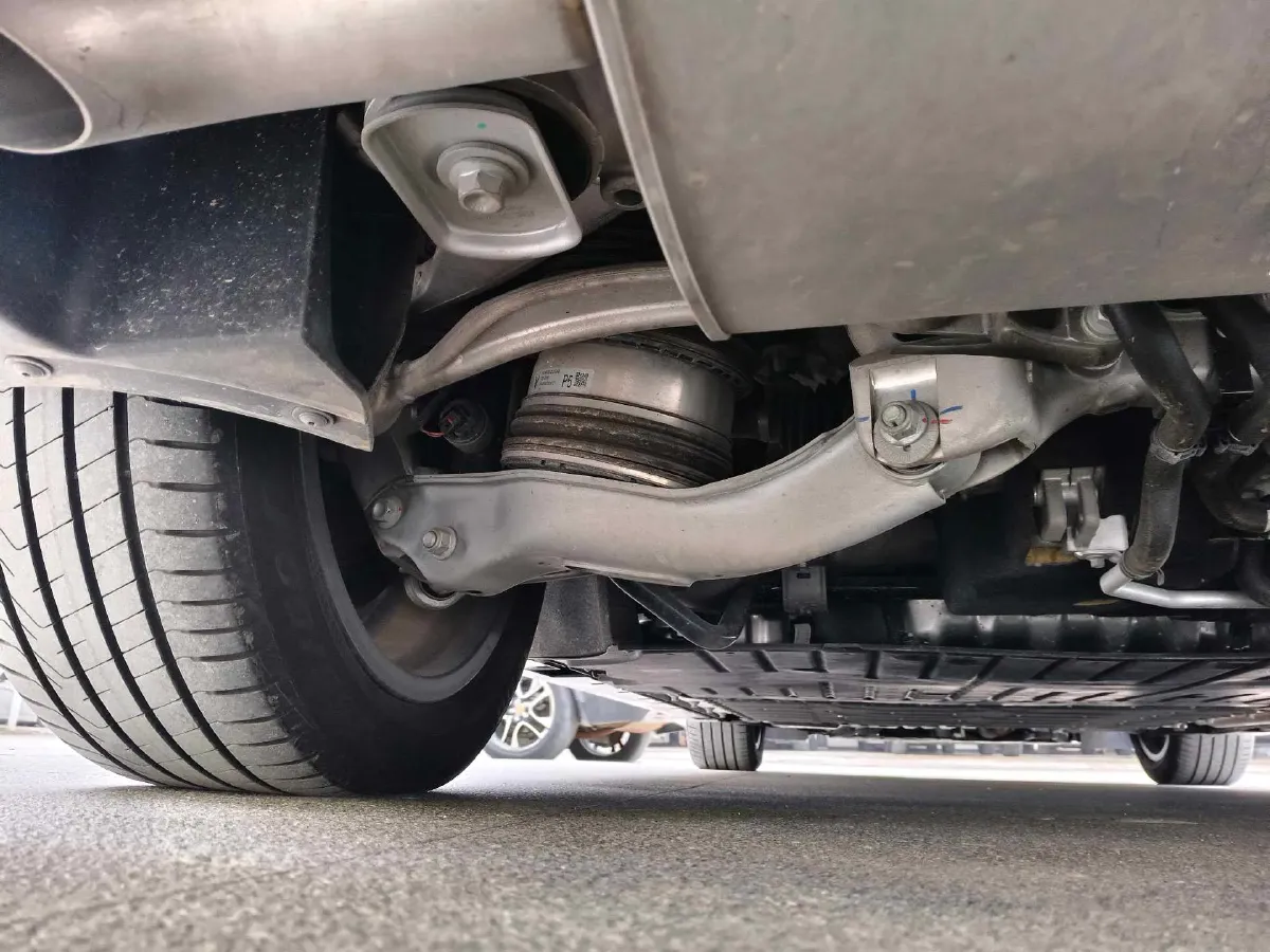 2025 Voyah Dream 1.5T 150HP L4 PHEV 41.7KWH,autocango,china used car exporter,china ev exporter,chinese used car exporter,chinese used ev exporter