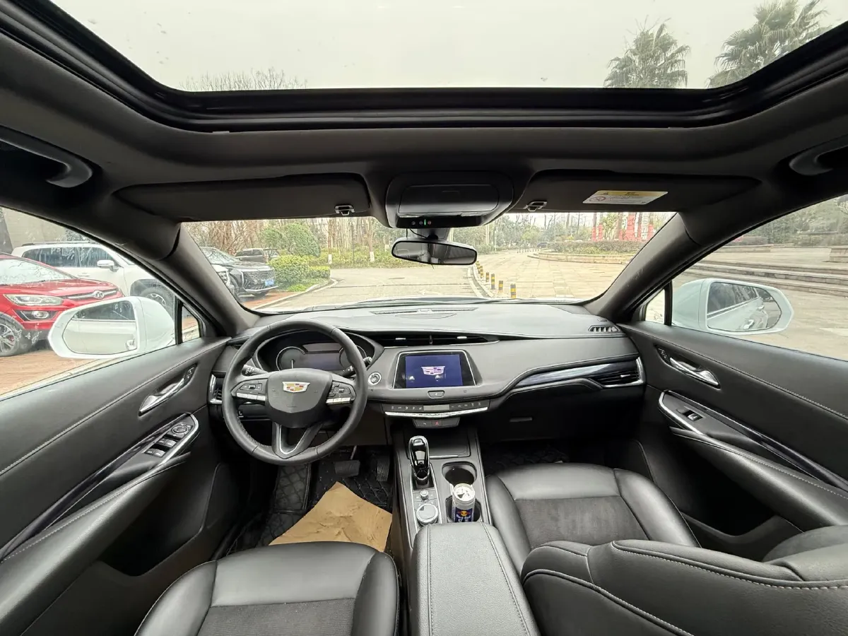 2021 Cadillac XT4 2.0T 237HP L4 9AT,autocango,china used car exporter,china ev exporter,chinese used car exporter,chinese used ev exporter